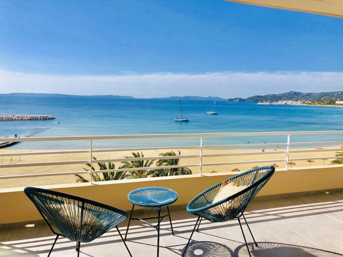 T3 Front De Mer Dernier Etage Vue Mer Petit Havre De Paix Pour Vos Vacances Emplacement Unique Vue Mer Panoramique A 180 Degres Pour Ce T3 En Face De La Plage Front De Mer Vue Sur Les Iles 5 Et Dernier Etage Avec Ascenseur Le Lavandou Extérieur photo